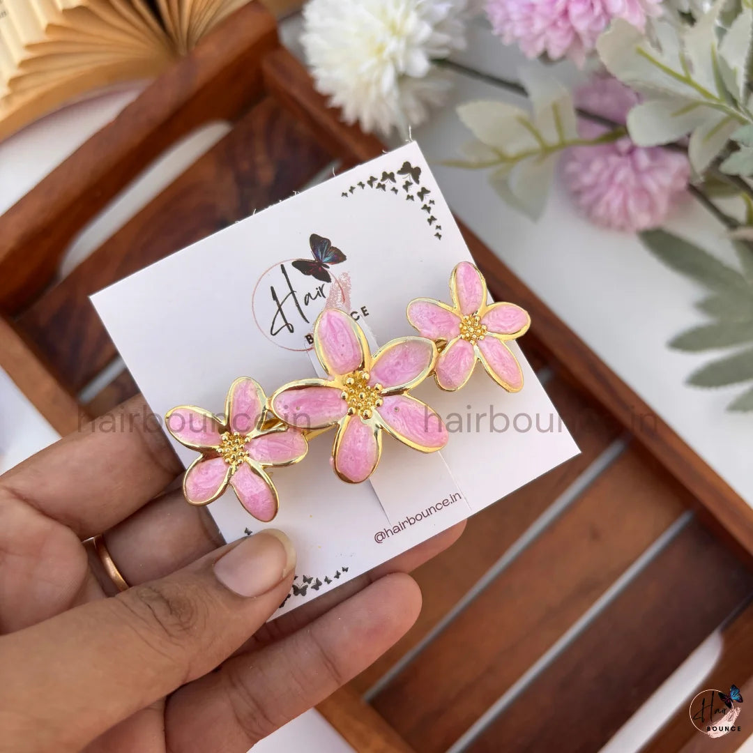 Glossy Floral Center Hair Clip