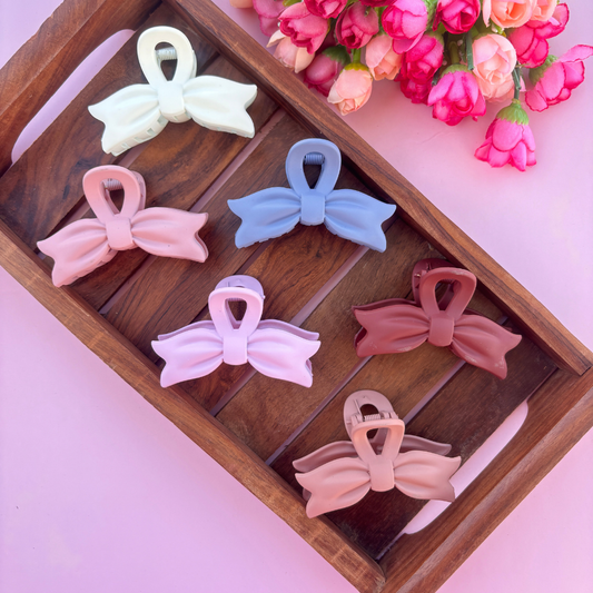 Bow Matte Finish Hair Claw - Medium