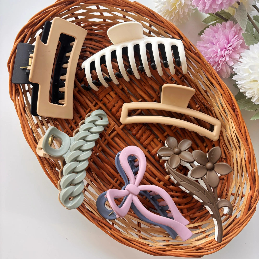 Signature Hair Claw Gift Hamper – Assorted Colours