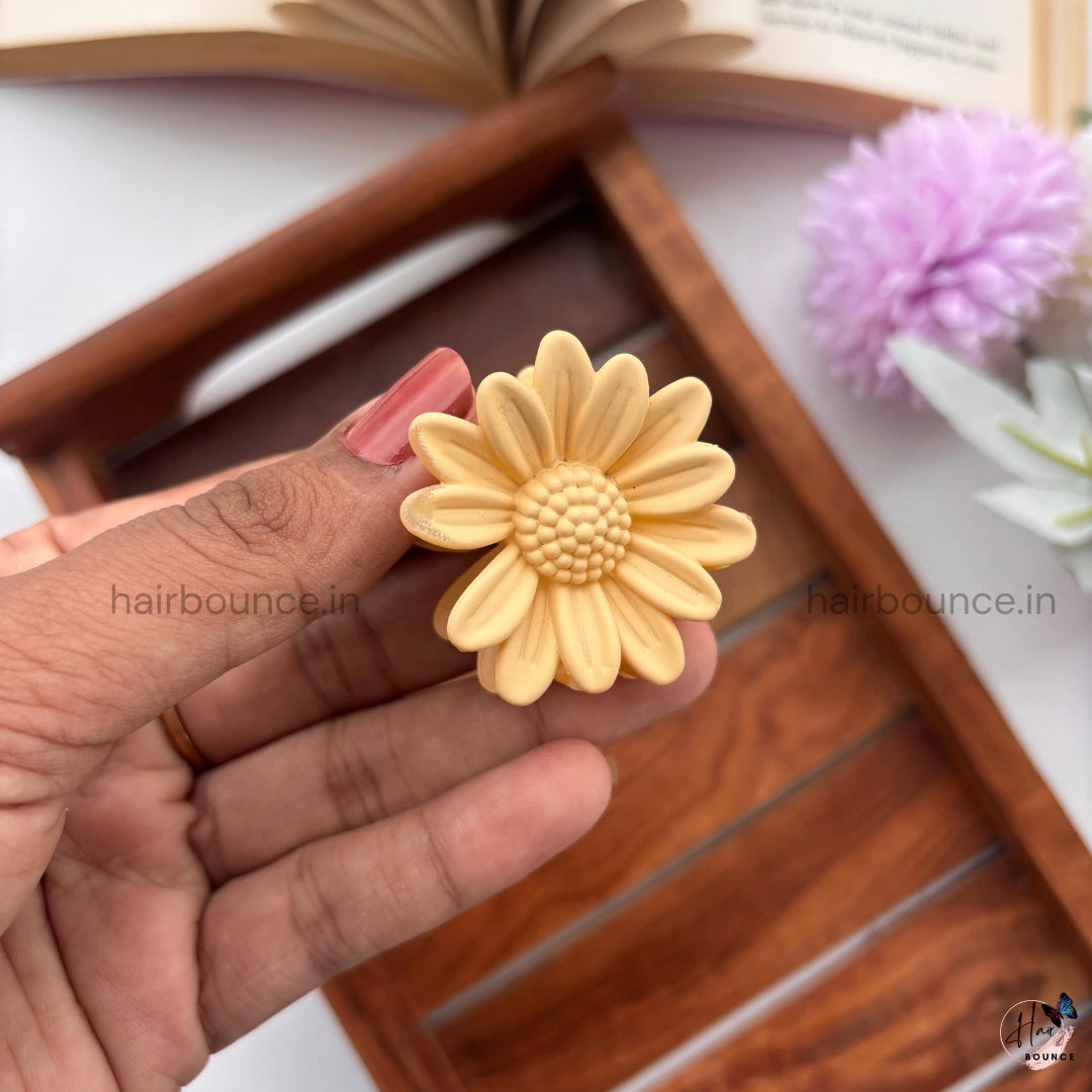 Nude Shade Sunflower Hair Claw – Small