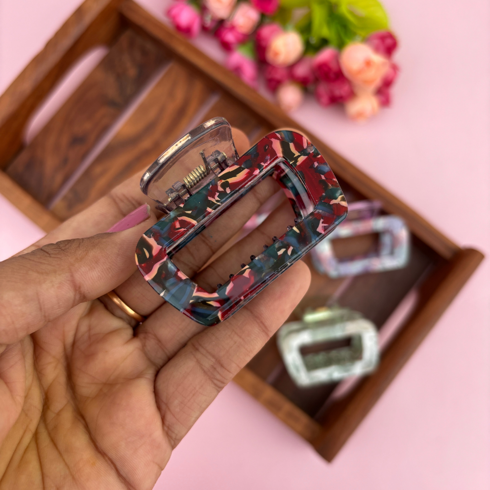 Marble Sheet Finish Hair Claw - Medium