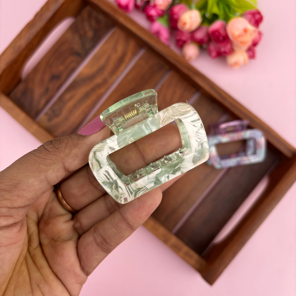 Marble Sheet Finish Hair Claw - Medium