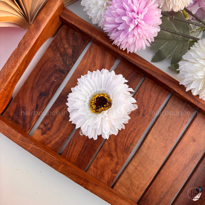 Daisy Bloom Flower Hair Claw - Medium