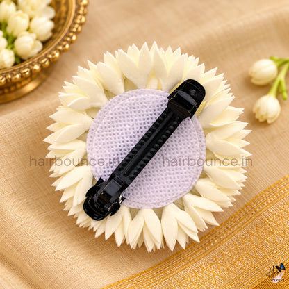 Traditional Pitchi Poo Kemp Stone Floral Center Hair Clip – Ivory White