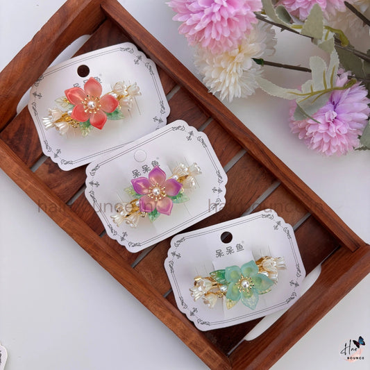 Enchanted Petal Pearl Hair Barrette – Elegant Floral Clip