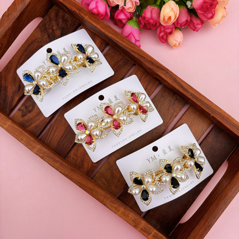 Premium Triple Pearl Bloom Center Clip