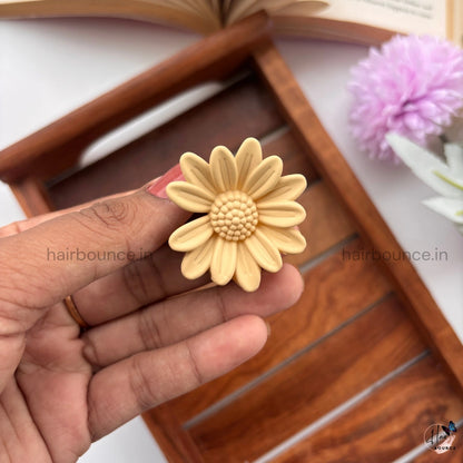 Nude Shade Sunflower Hair Claw – Small