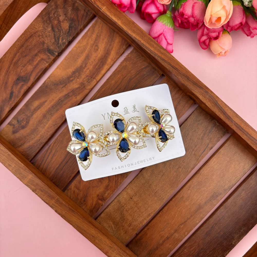 Premium Triple Pearl Bloom Center Clip