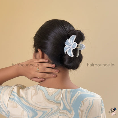 Glossy Outline Marble Petal Hair Claw – Large