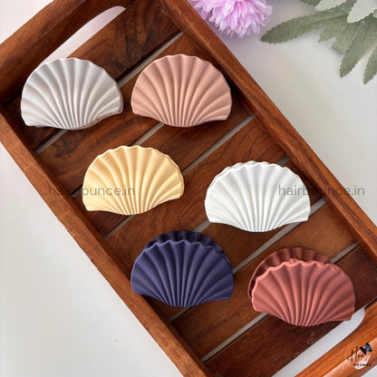 SeaShell Matte Hair Claw - Medium