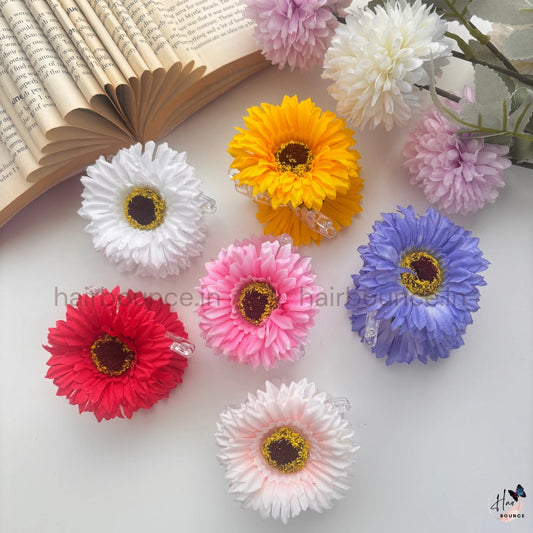 Daisy Bloom Flower Hair Claw - Medium
