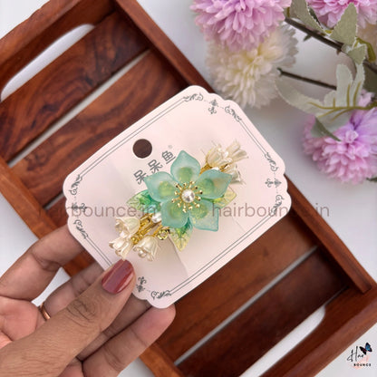 Enchanted Petal Pearl Hair Barrette – Elegant Floral Clip