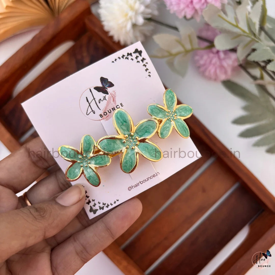 Glossy Floral Center Hair Clip