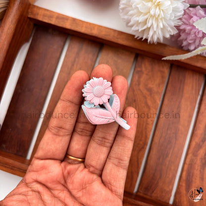 Pastel Daisy Bloom Hair Claw – Small