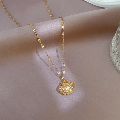 Golden Shell Pearl Pendant Necklace