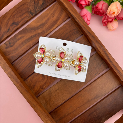 Premium Triple Pearl Bloom Center Clip