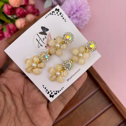 Pearl Stone Bloom Clip