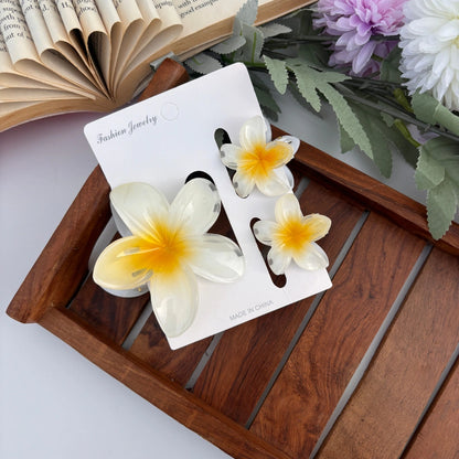 Lilly Shinny Flower Set of 3 Hair Claw