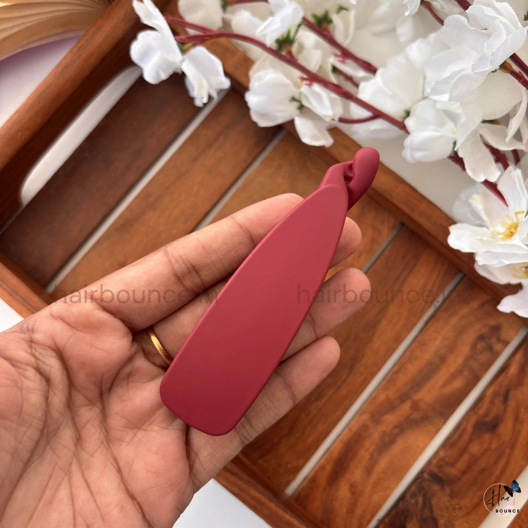 Solid Matte Banana Hair Clip – Medium