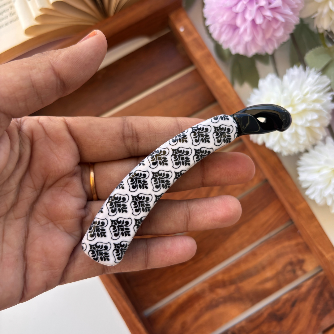 Black White Printed Banana Clip - Large
