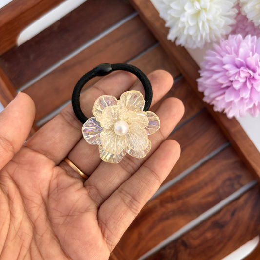 Ivory Glow Hair Tie