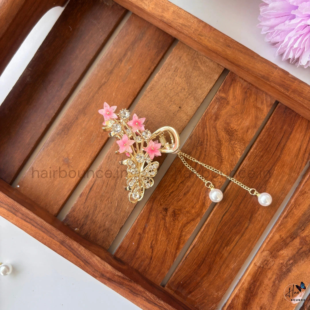 Majestic Bloom Pearl Drop Hair Claw – Medium