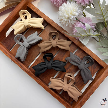 Elegant Matte Bow Hair Claw – Large
