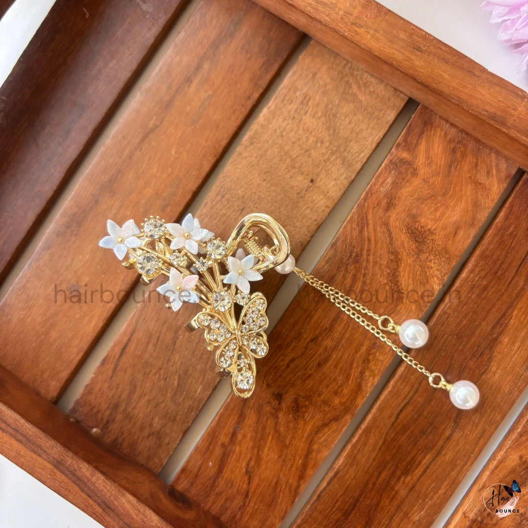 Majestic Bloom Pearl Drop Hair Claw – Medium