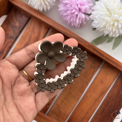 Dual-Colour Floral Oval Hair Claw – Medium