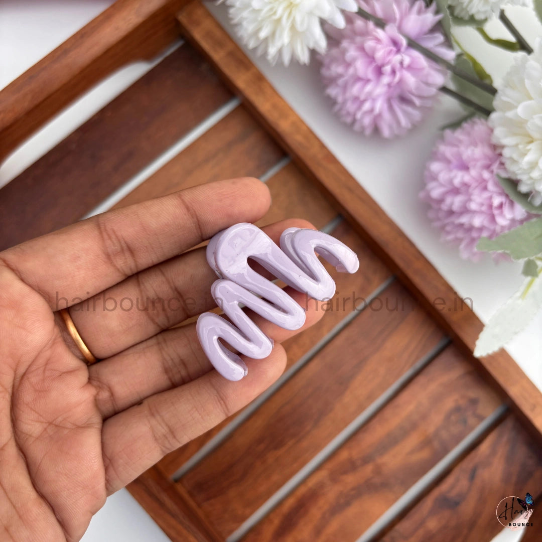 Wavy Grip Hair Claw – Small