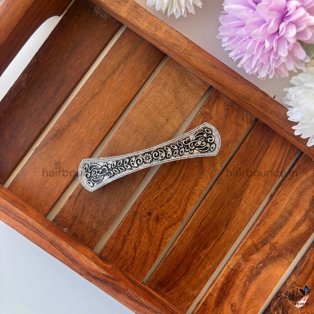 Antique Leaf Pattern Hair Clip