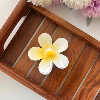 Candy Petal Hair Claw – Large