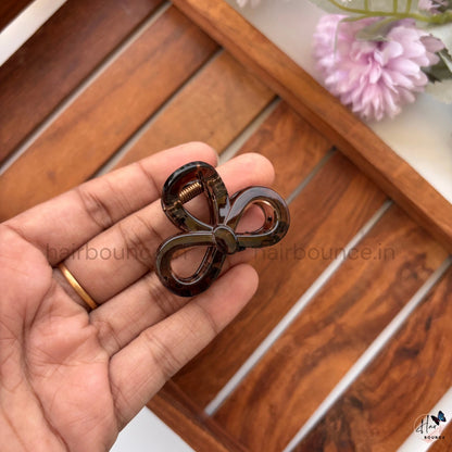 Butterfly Loop Hair Claw – Small | Minimal Acrylic Hair Clip for Women & Girls