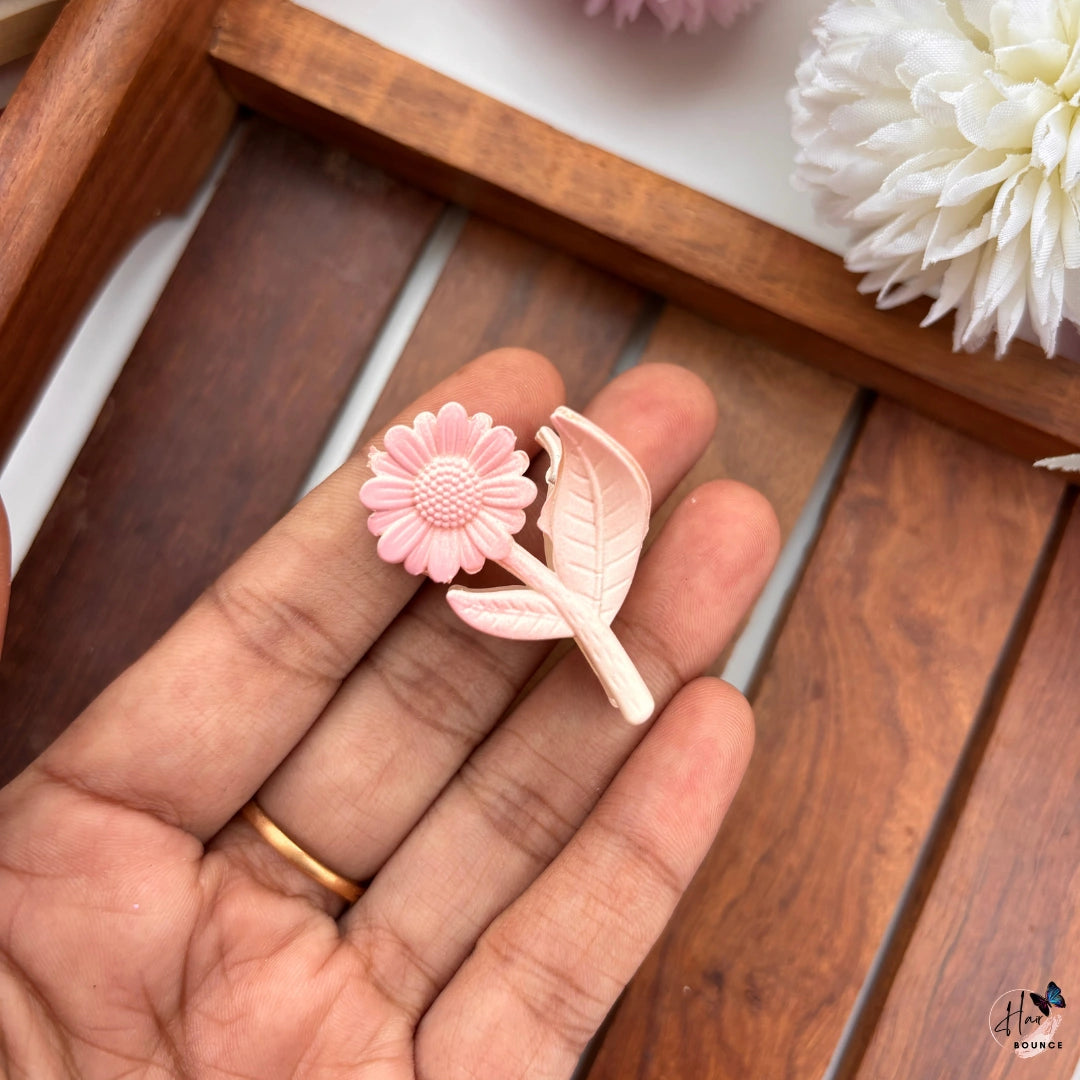 Pastel Daisy Bloom Hair Claw – Small