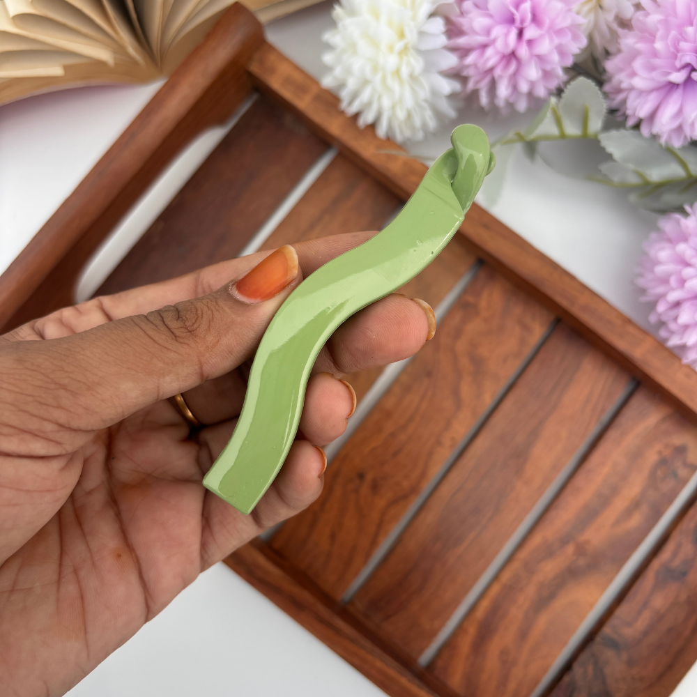Wavy Lock Banana Clip - Large