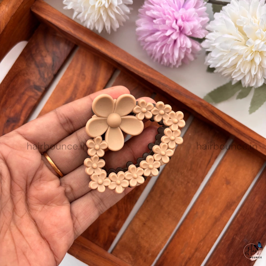 Dual-Colour Floral Oval Hair Claw – Medium