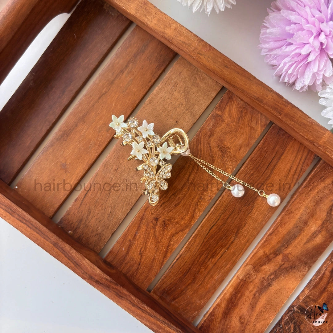 Majestic Bloom Pearl Drop Hair Claw – Medium