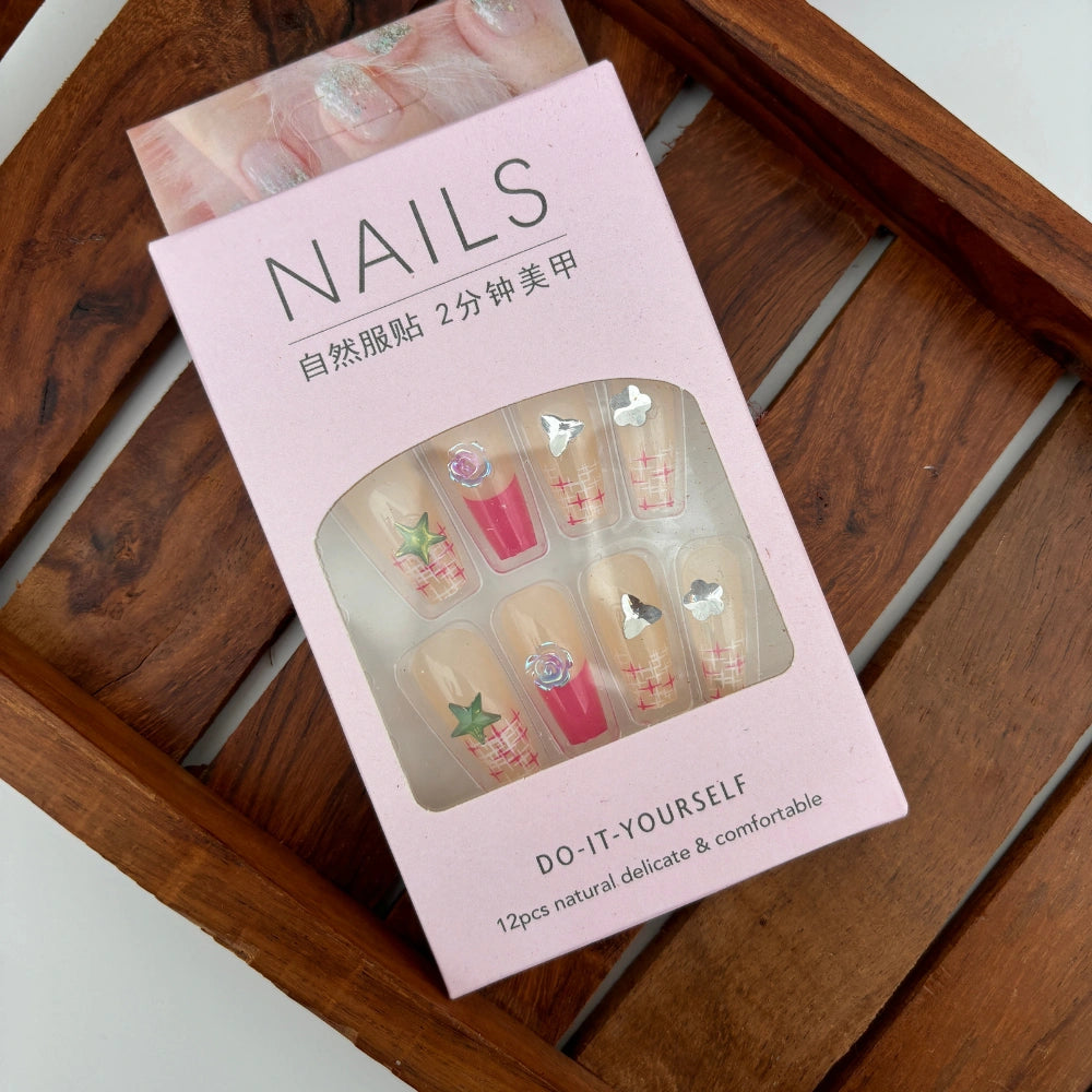 GlossAura Nails - Pack of 12