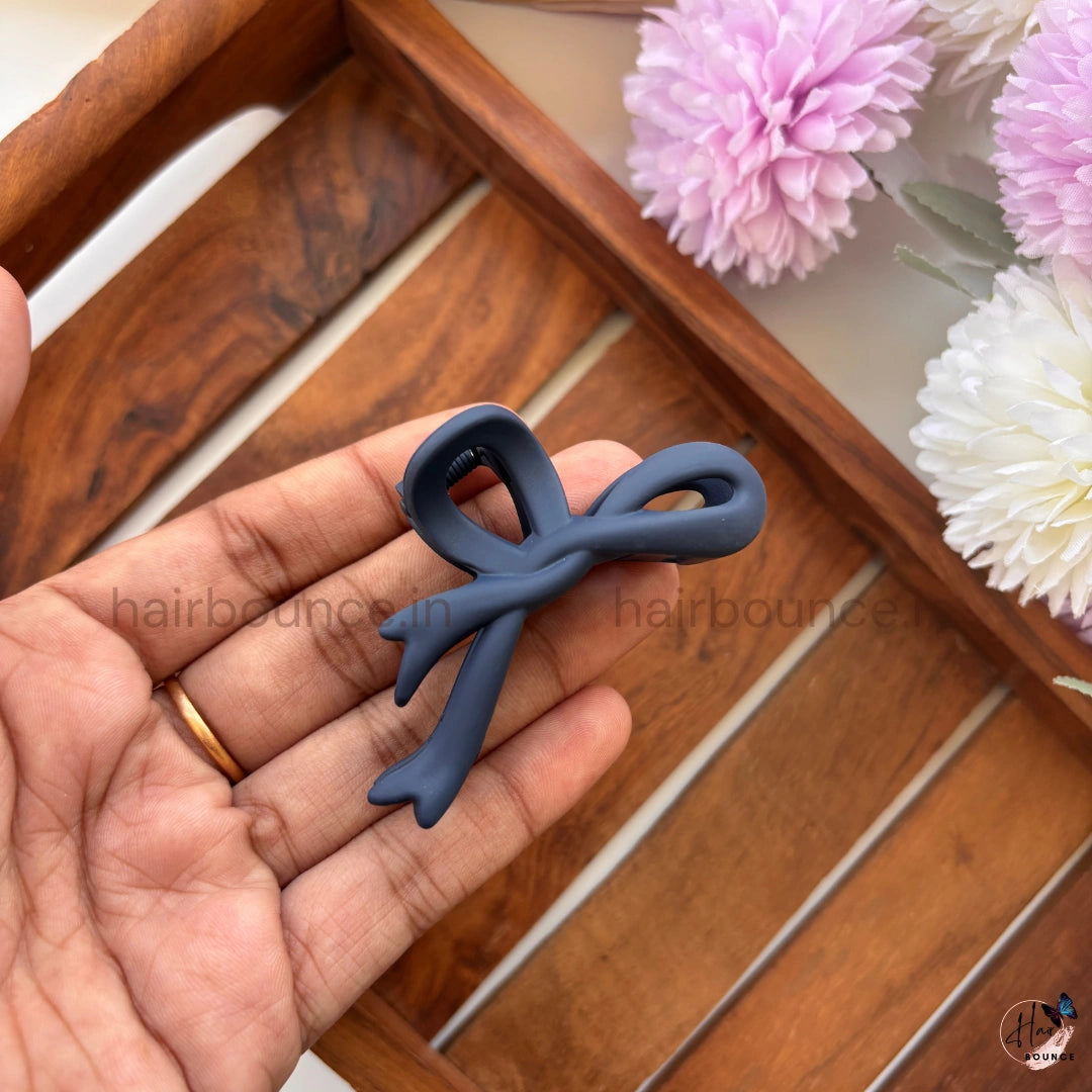 Matte Ribbon Bow Hair Claw – Medium