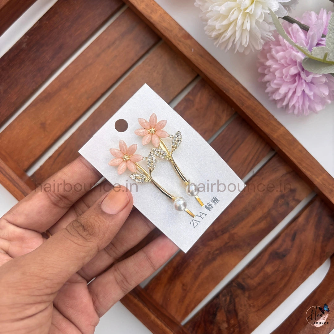 Elegant Daisy Pearl Drop Hair Pins