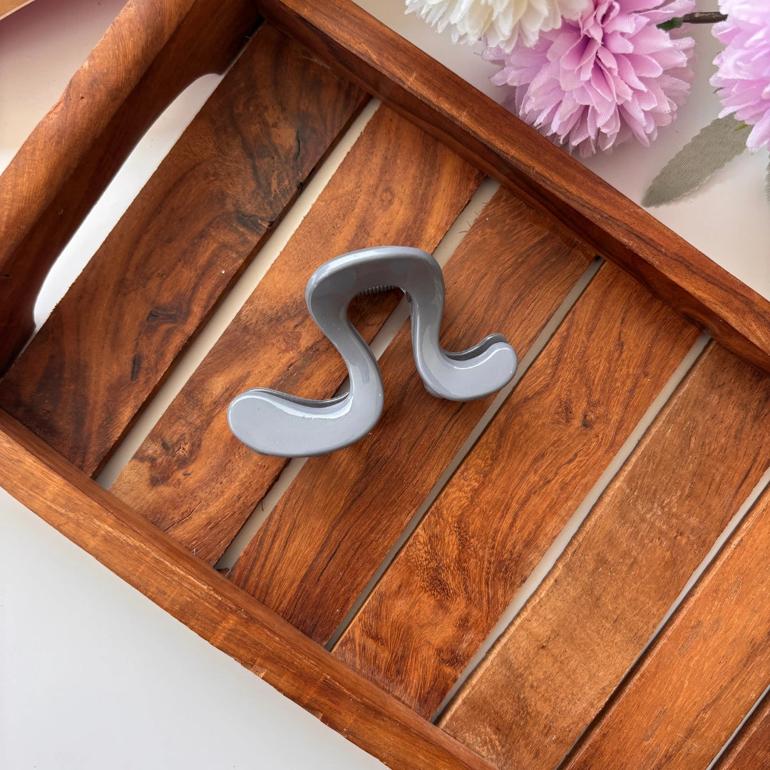 Wave Curve Hair Claw – Medium