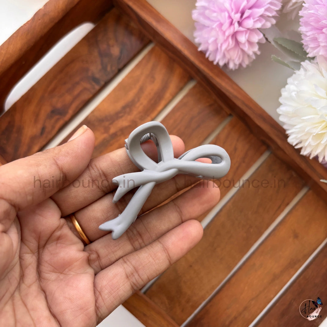 Matte Ribbon Bow Hair Claw – Medium
