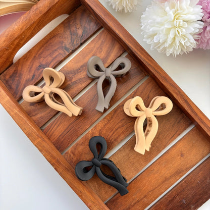 🎀 Minimal Ribbon Bow Hair Claw – Medium