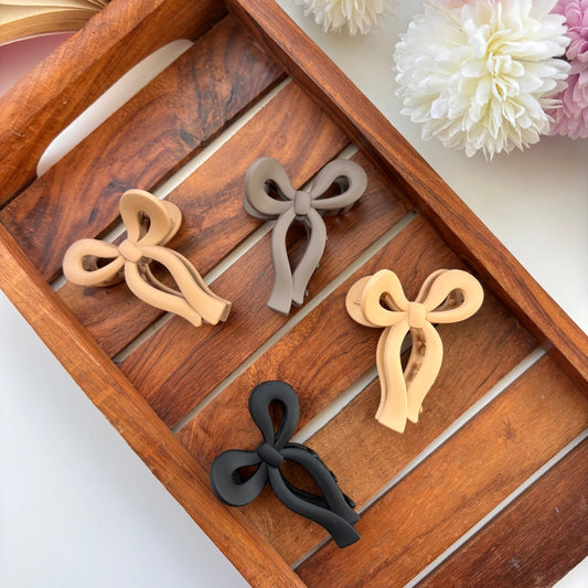 🎀 Minimal Ribbon Bow Hair Claw – Medium