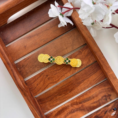 Traditional Lakshmi Coin Kemp Center Hair Clip – Green Stones