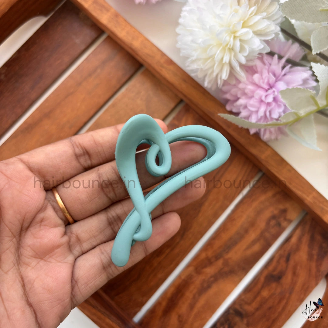 Sweetheart Loop Hair Claw for Women – Medium