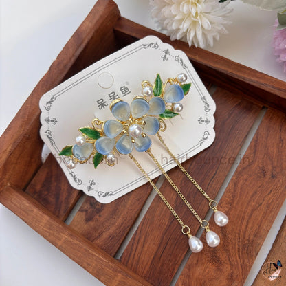Royal Petal Pearl Drop Hair Barrette – Luxury Floral Chain Hanging Clip