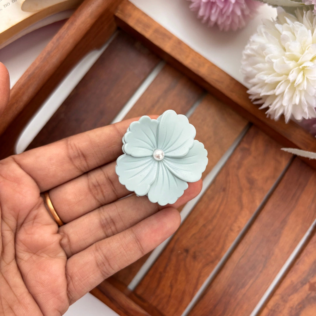 Light Shades Matte Pearl Hibiscus Flower Hair Claw - Small
