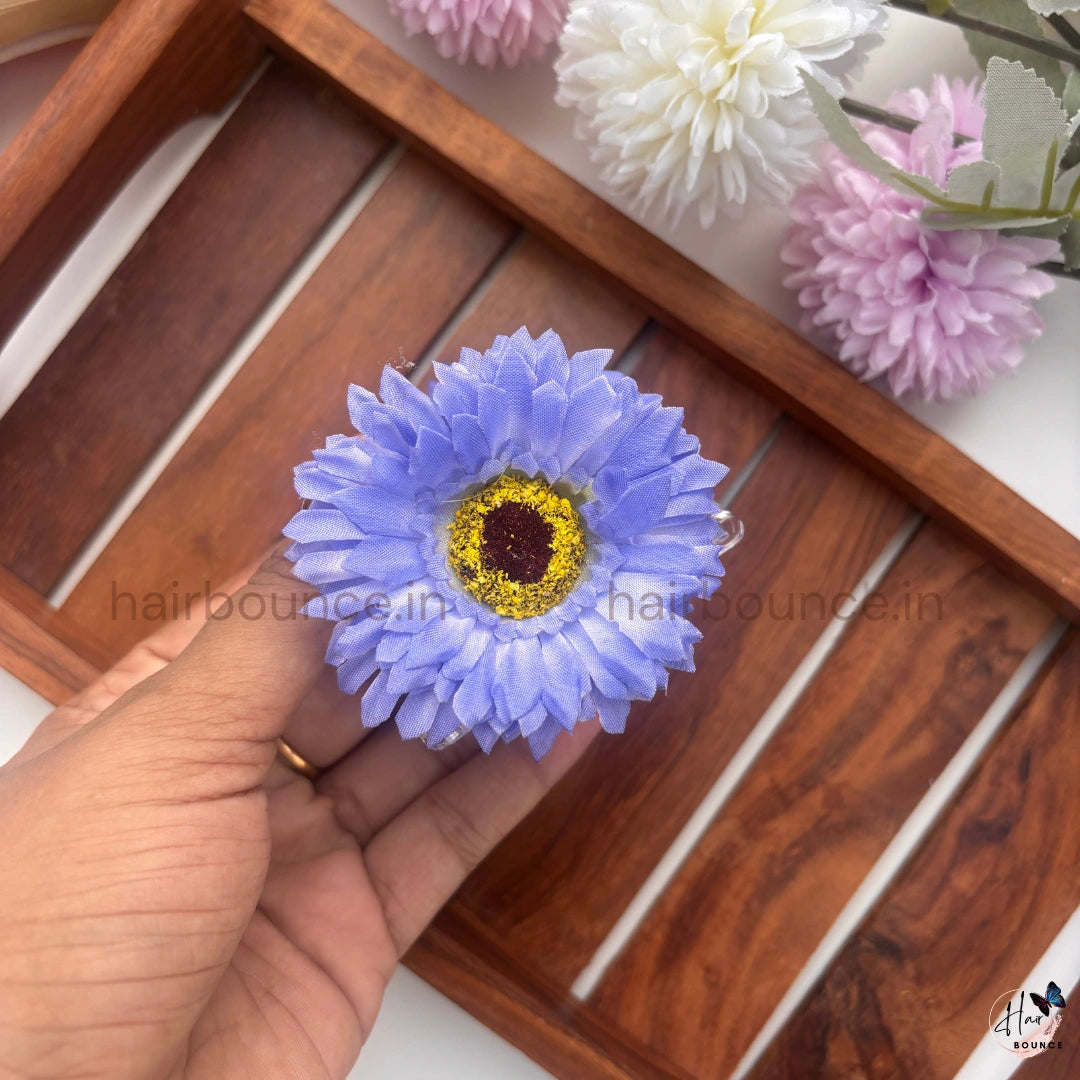 Daisy Bloom Flower Hair Claw - Medium