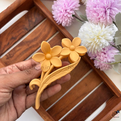 Matte Twin Blossom Vine Hair Claw – Large